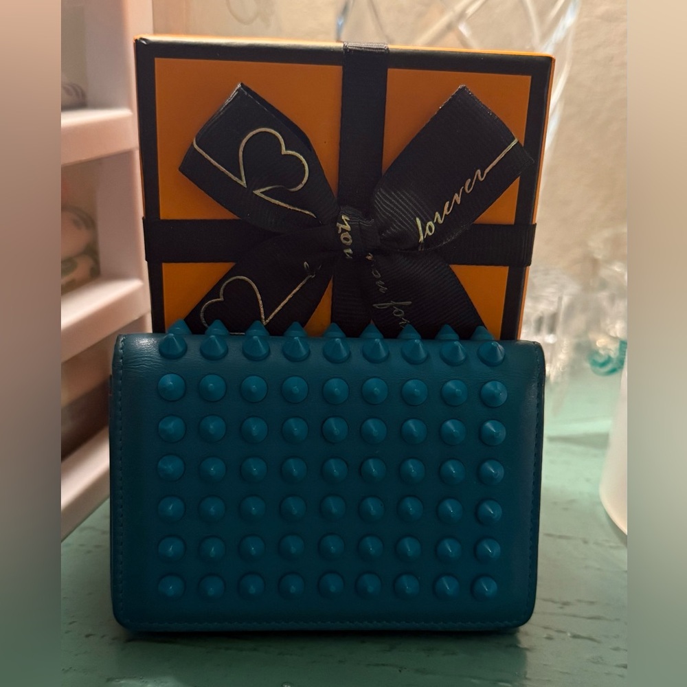 Christian Loubiton Wallet/Card Holder *Rare Color* - Picture 10 of 10